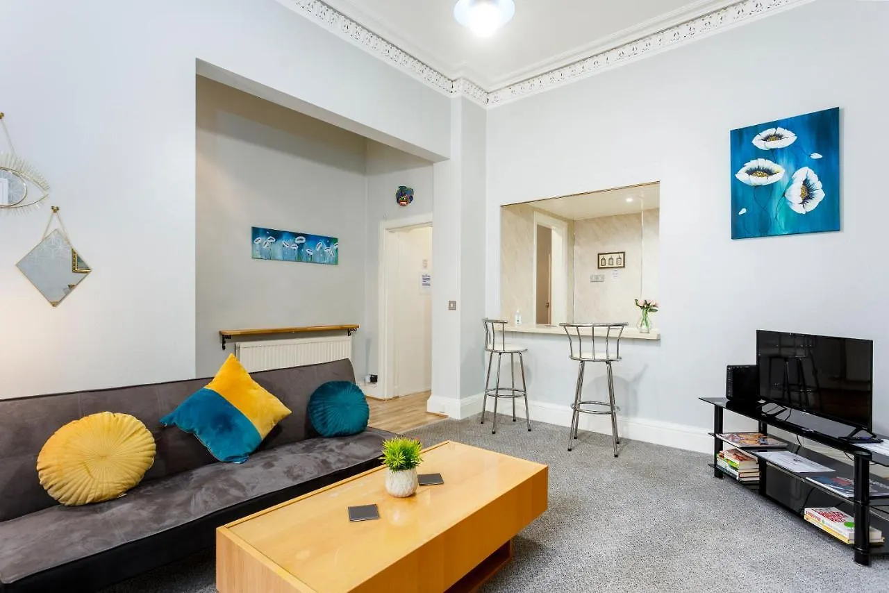 Oesis - Stylish Holiday Home Near Edinburgh City Centre